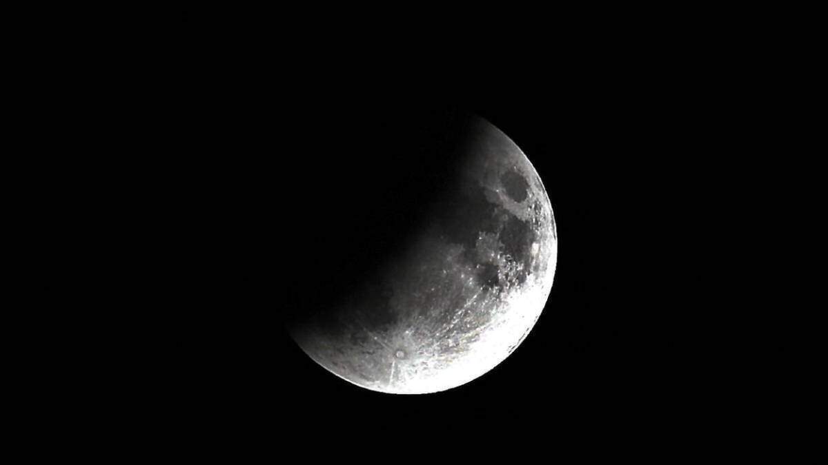 Mira el último eclipse penumbral de luna del 2020 – Bien Común